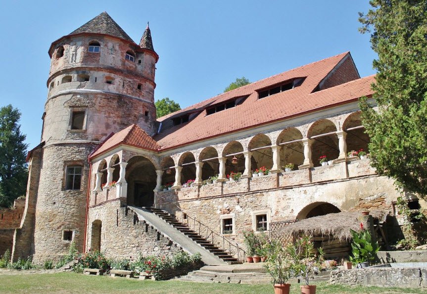 Béldi Castle, Jibou, Romania